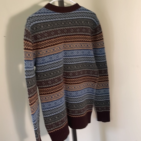 Sweater - Picture 3 of 3